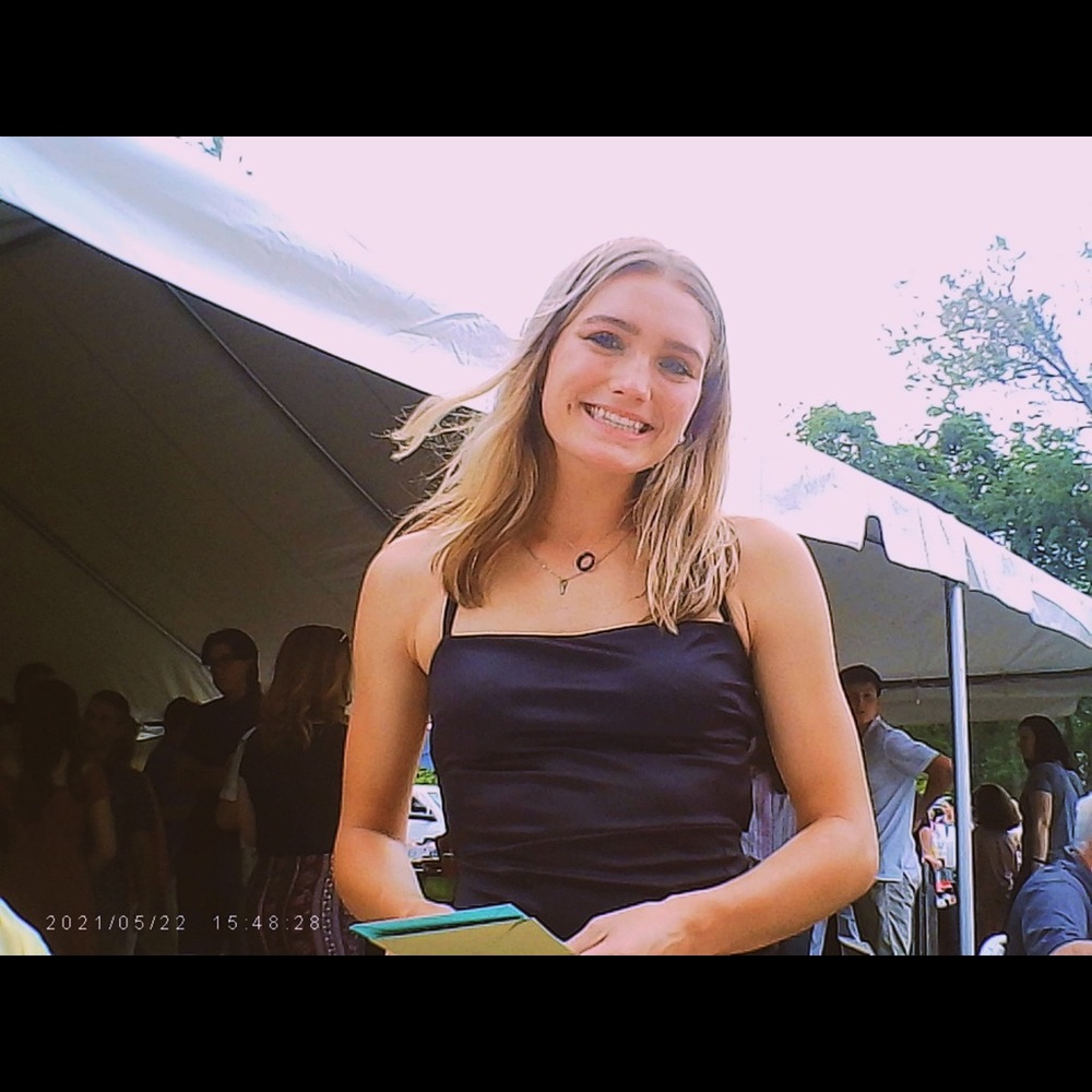 Meet your Posher, Hailee